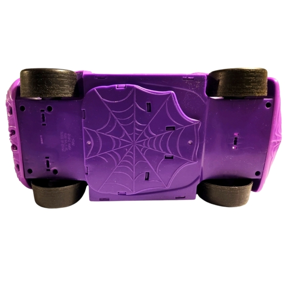 Monster High Scaris City of Frights Convertible - Picture 9 of 9